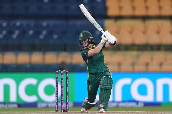 High-flying South Africa keep Pakistan winless