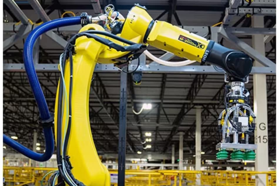 Amazon’s Bold Move: Robots May Soon Take Over Half a Million Human Jobs!