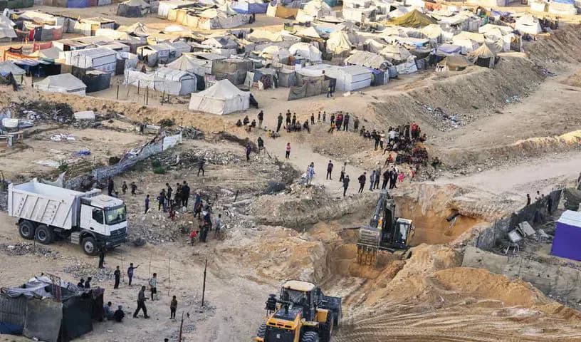 Israel Kills 3 Militants in West Bank Raid; Airstrike Destroys Hideout Cave