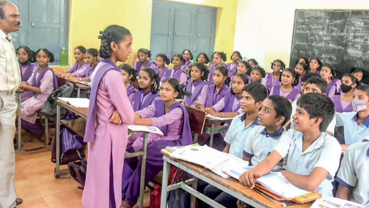 Only 6 Holidays for AP Students This November!