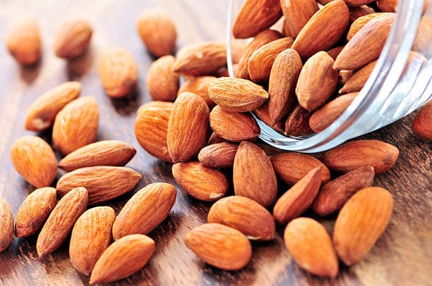 Eating Almonds Daily? Stop Immediately If You Face These Problems!