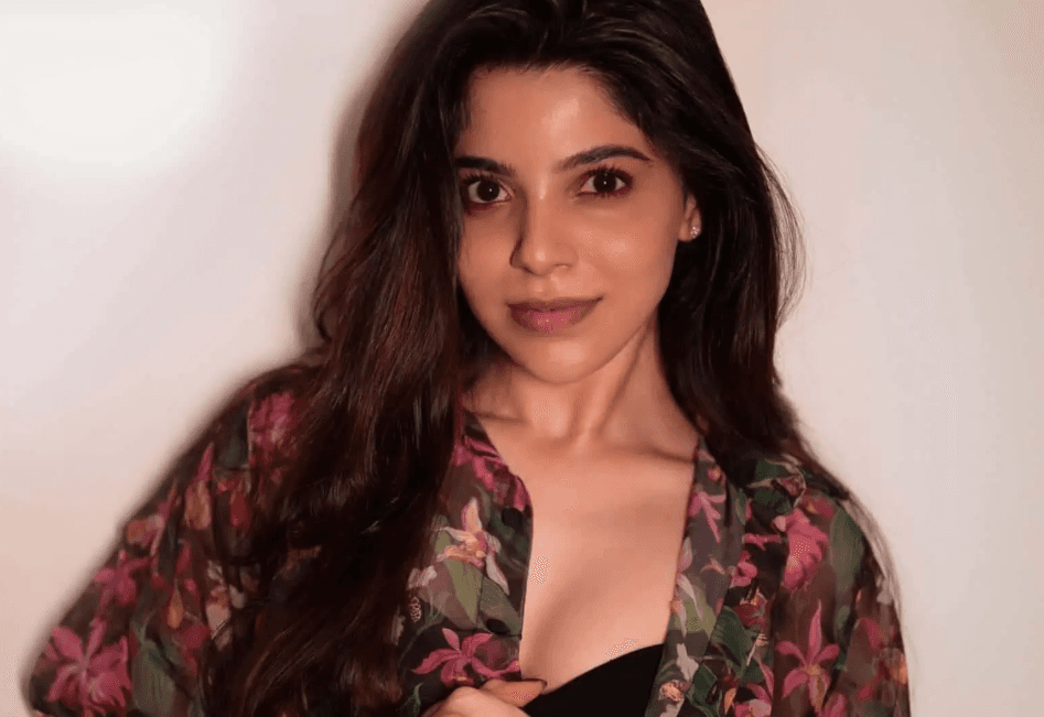 How Did Divya Bharathi’s Strong Response Spark Support Across Social Media ?