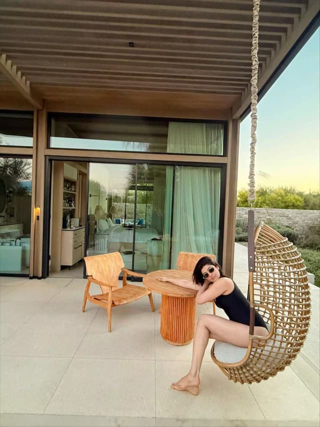 Elegance & Ease: Pranitha’s Stunning Holiday Mood