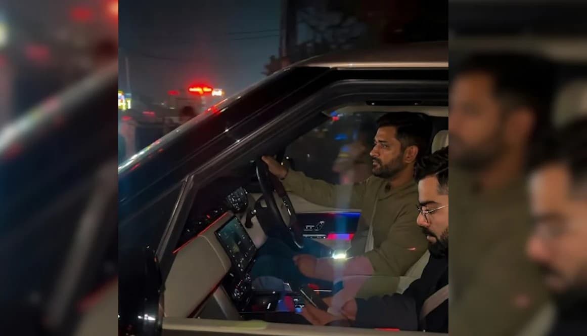 Virat Visits Dhoni’s Home