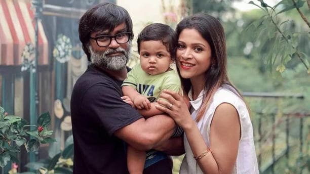 Rift Between Selvaraghavan and Gitanjali? Photos Deleted!