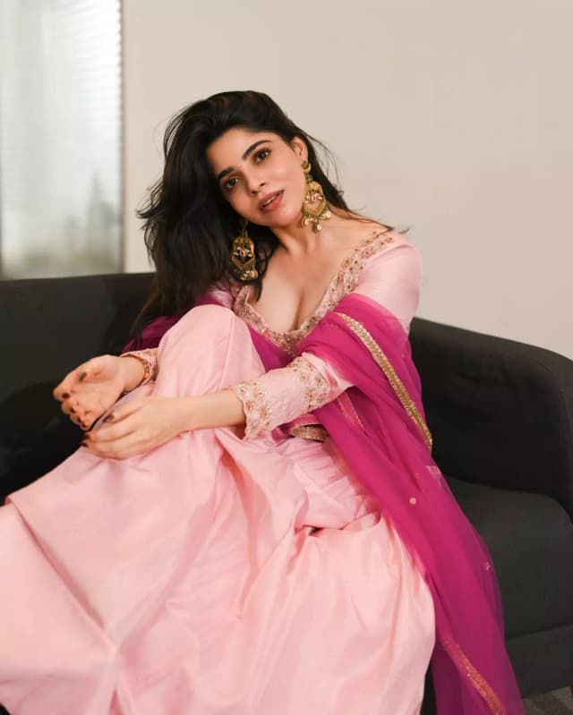 Divya Bharathi Radiates Soft Pastel Charm