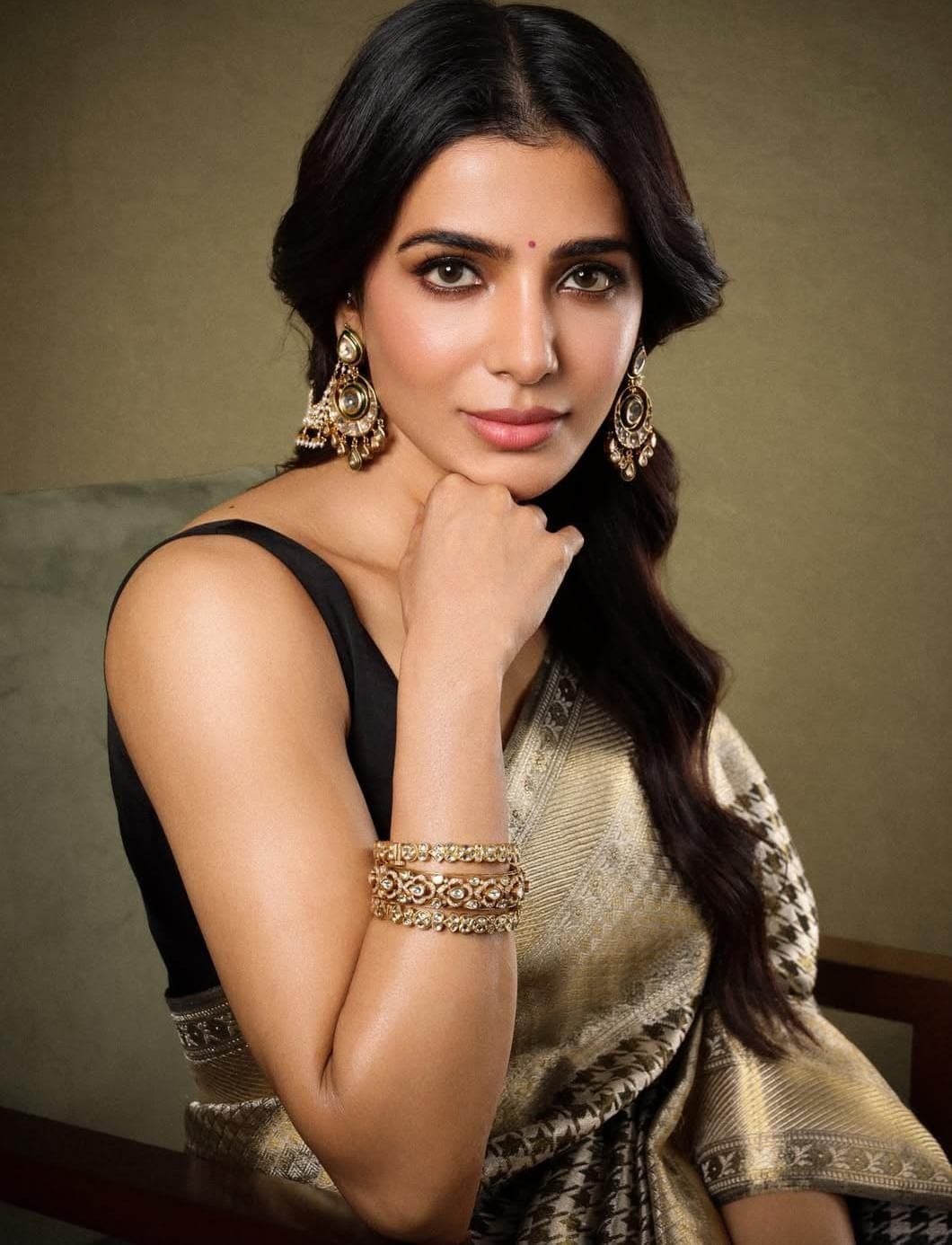 Samantha Makes Her First Public Appearance After Marriage at Jubilee Hills Shopping Mall Inauguration