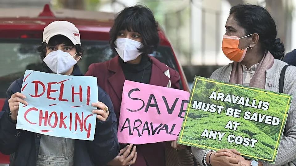 Women Lead Protest Against Mining in Aravalli Hills