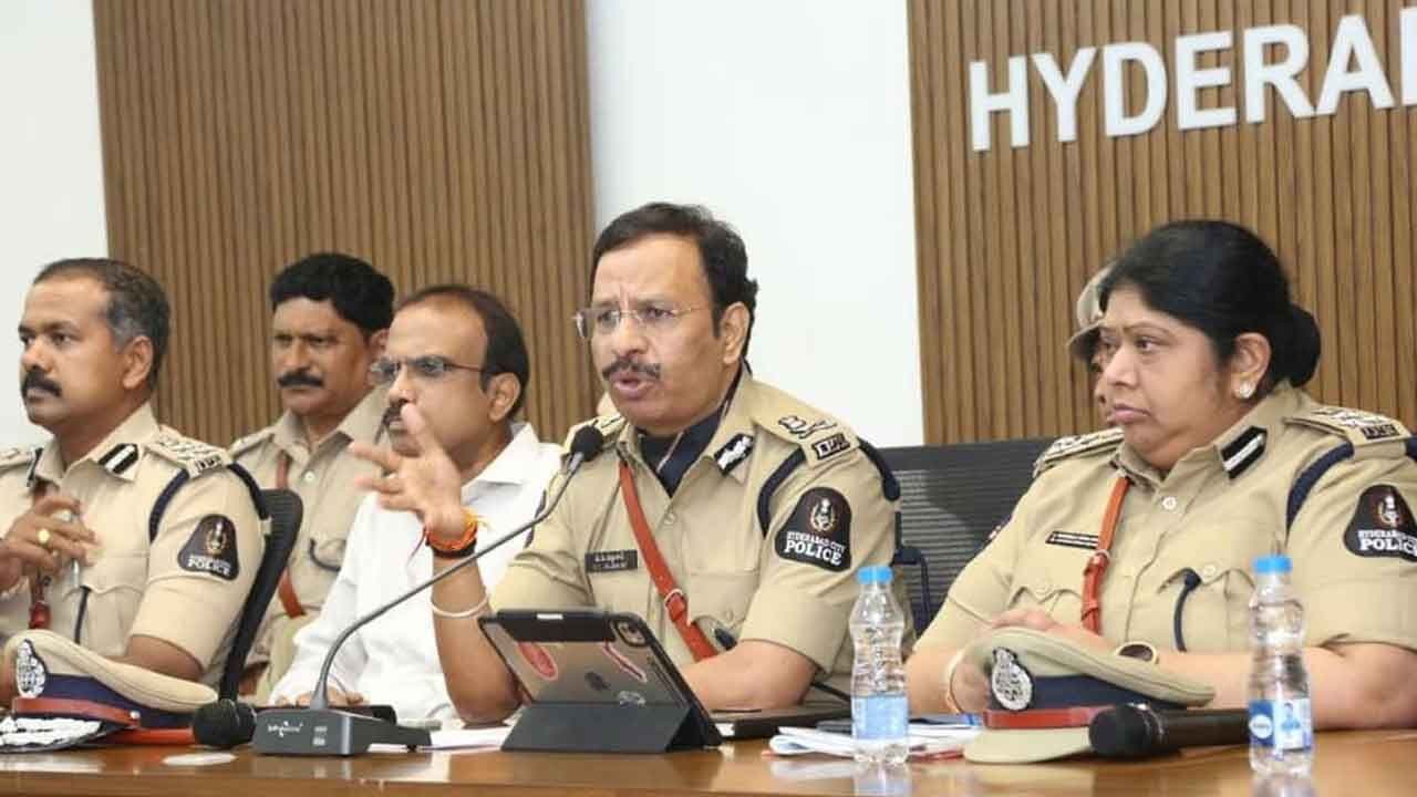 Action Will Be Taken Against Cab Drivers Demanding Excess Fare: City Police Commissioner Sajjanar Warns