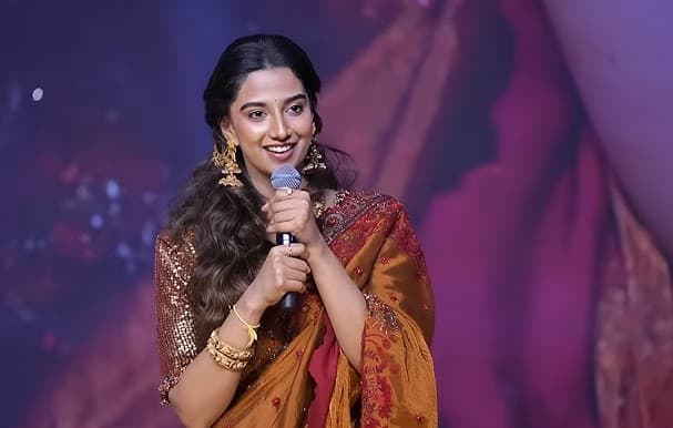 Meenakshi Chaudhary Attends Promotion Despite Illness