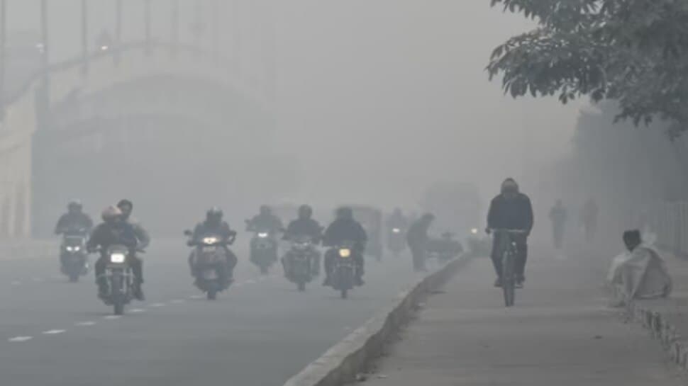 Dense fog engulfs North India, including Delhi