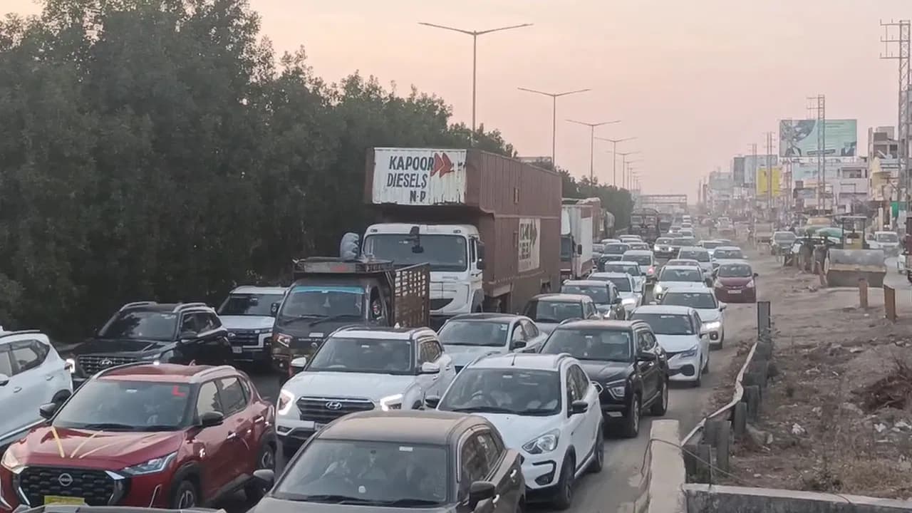 Full Traffic Jam on Hyderabad to Vijayawada National Highway