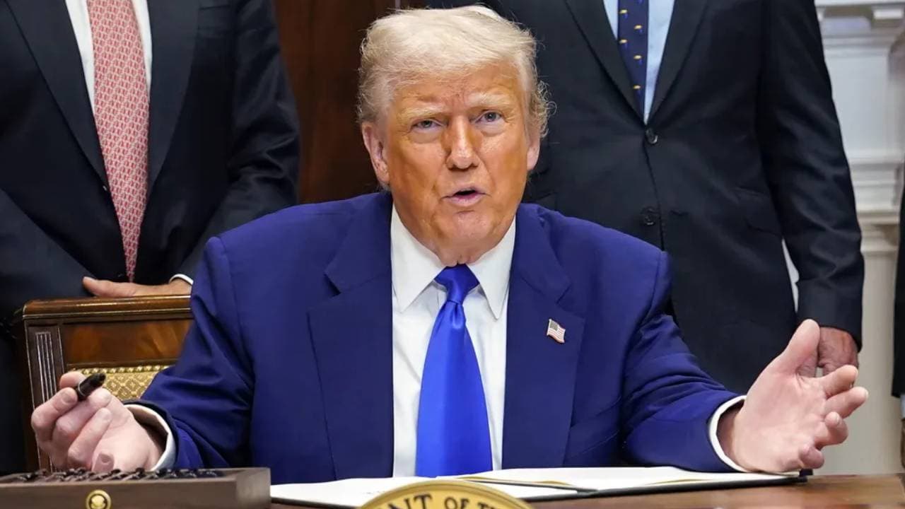 Trump Escapes a Potential Mishap in Davos