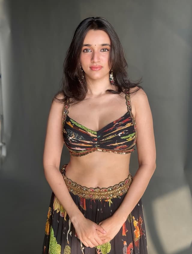 Nuveksha Mesmerizes with Her Beauty