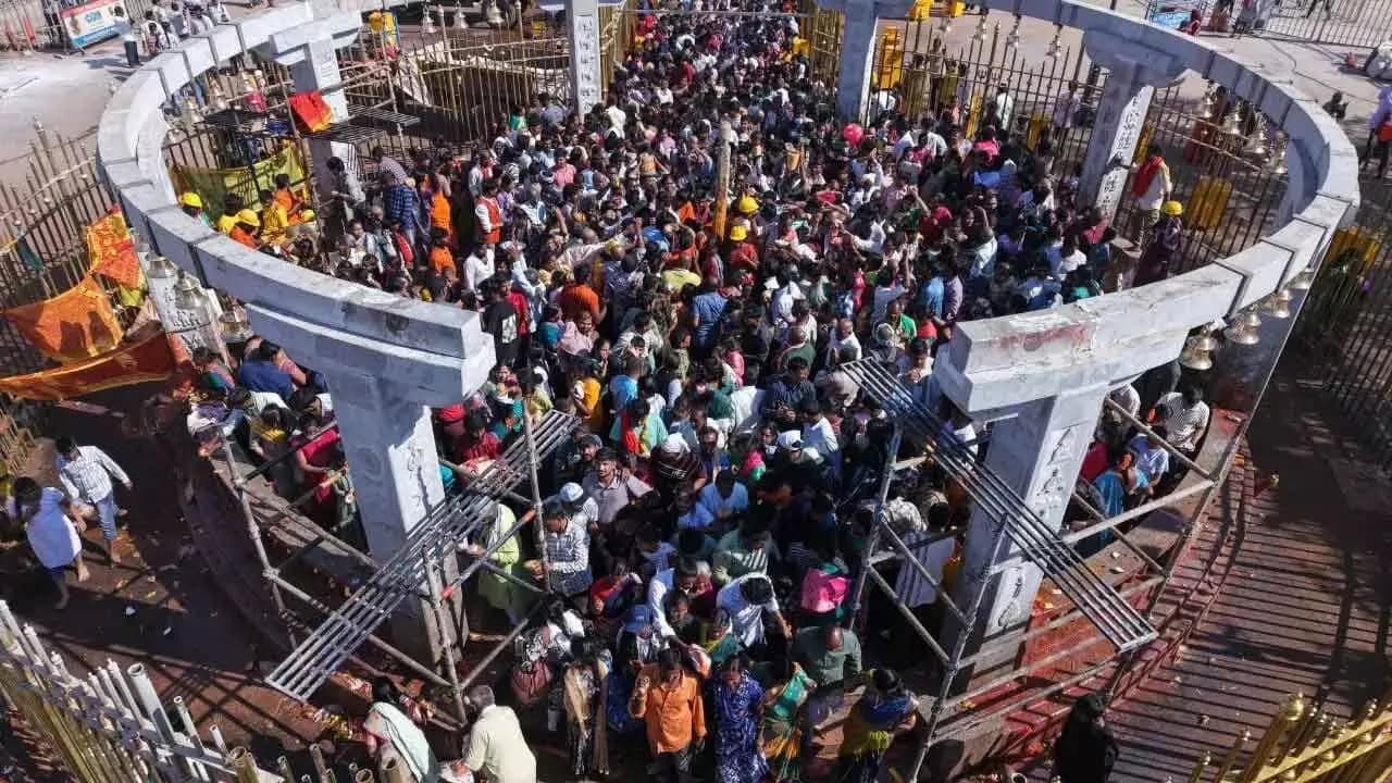 Medaram Becomes a Sea of Devotees..