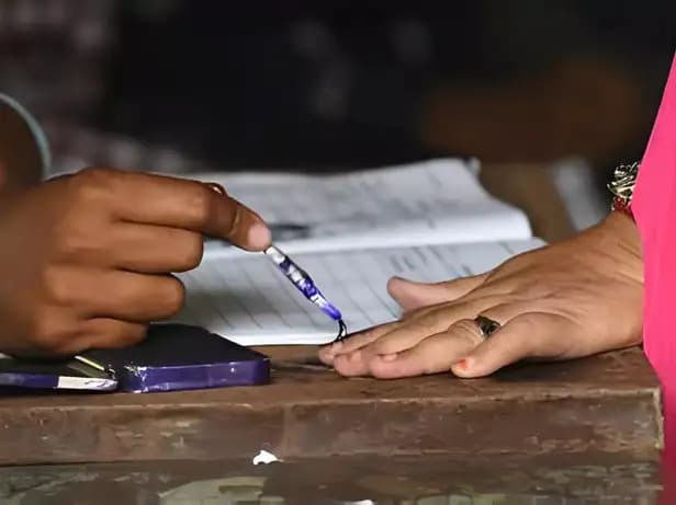 Large Number of Nominations Filed on Day One of Municipal Elections..