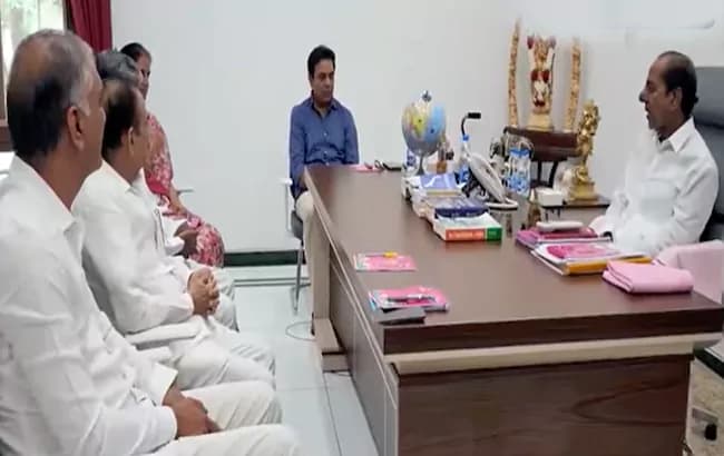 KCR Discusses SIT Notices with Legal Experts..