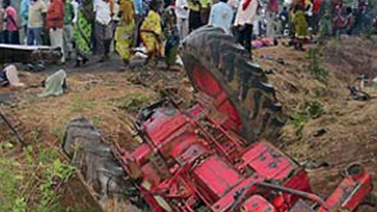 Tractor Overturns; Four Farm Workers Killed!