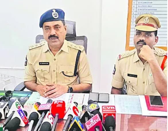 Sri Chaitanya student suicide incident - What exactly is happening?