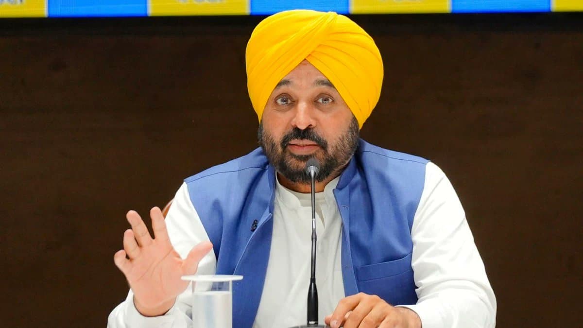 Punjab CM’s Foreign Trip Gets Red Signal from Centre