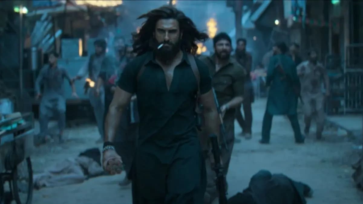 Bollywood Star Under Tight Security Following WhatsApp Threat !