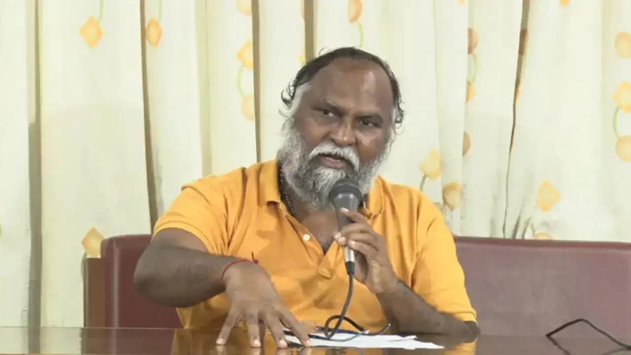 Case registered against senior Congress leader Jagga Reddy - SEC orders Sangareddy SP