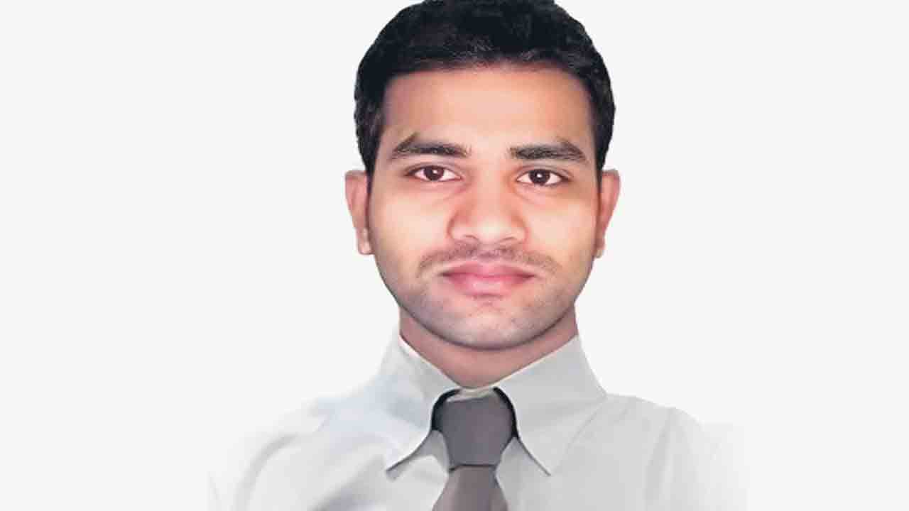 I Bomma Ravi Released from Chanchalguda Jail After High Court Grants Bail