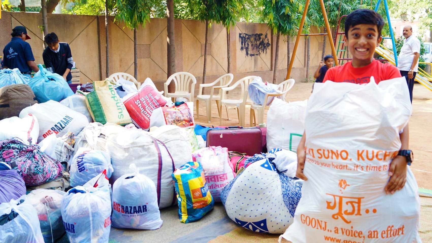 ‘Free Shop’ Initiative Bridges the Gap Between Donors and the Needy in Visakhapatnam!