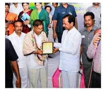 KCR Condoles Death of Former Gangadevipalli Sarpanch Kusuma Rajamouli!