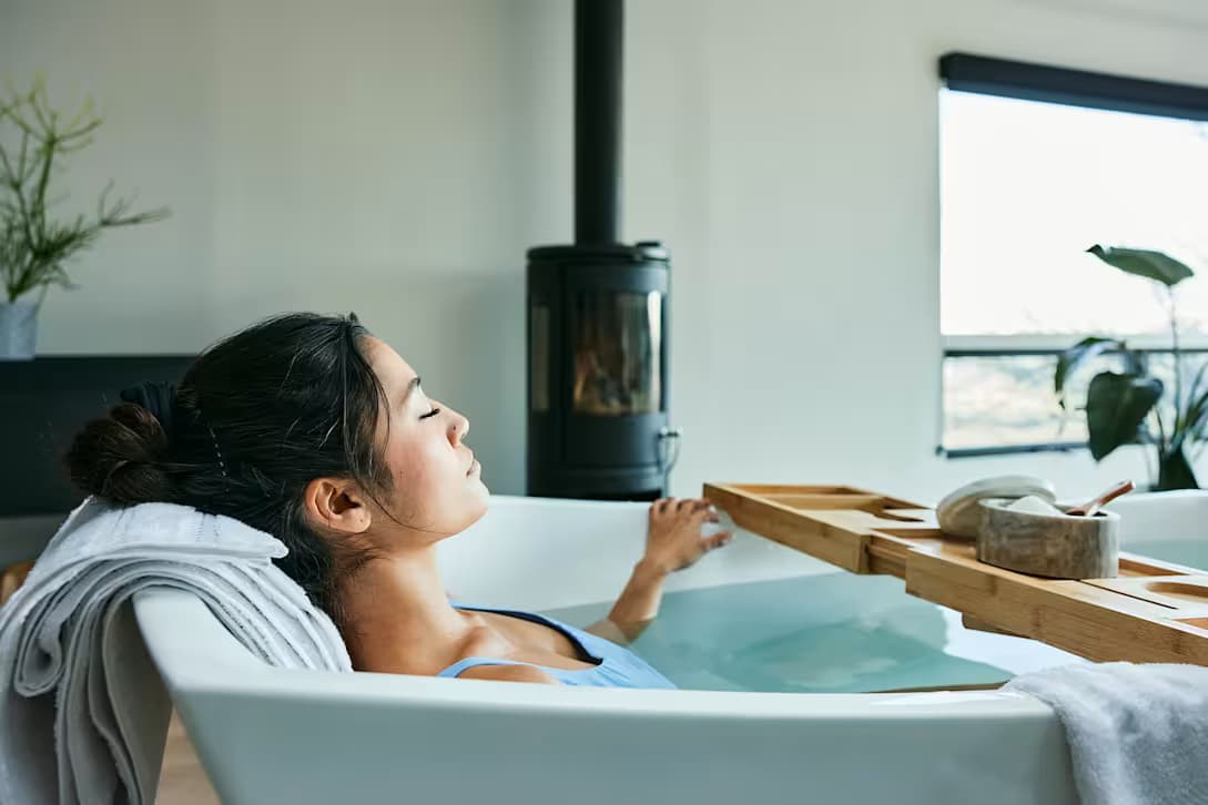 Doctors Recommend Epsom Salt Bath for Back Pain Relief