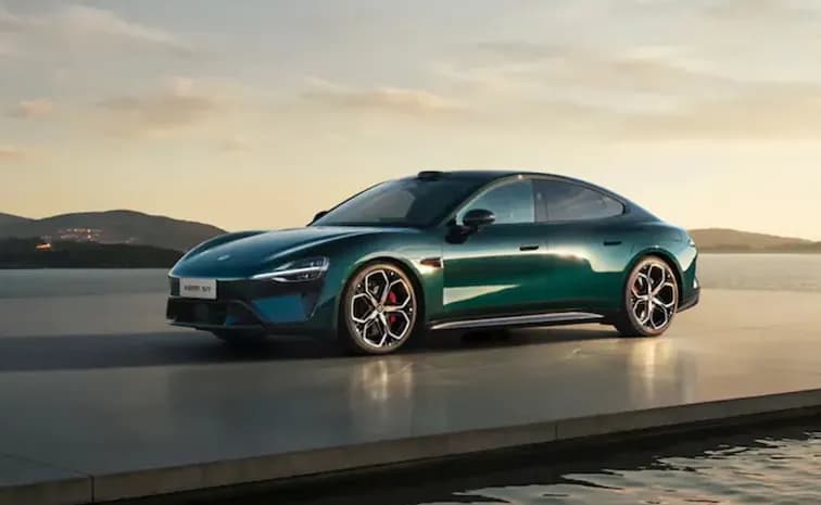 Xiaomi Launches SU7 Electric Sedan in China