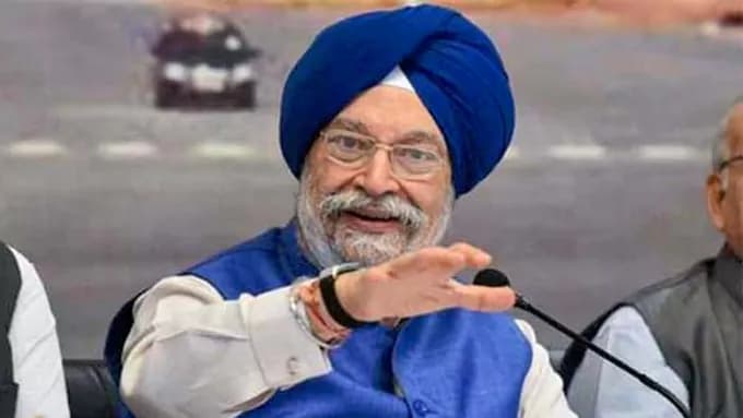 Union Minister Clarifies on Lockdown