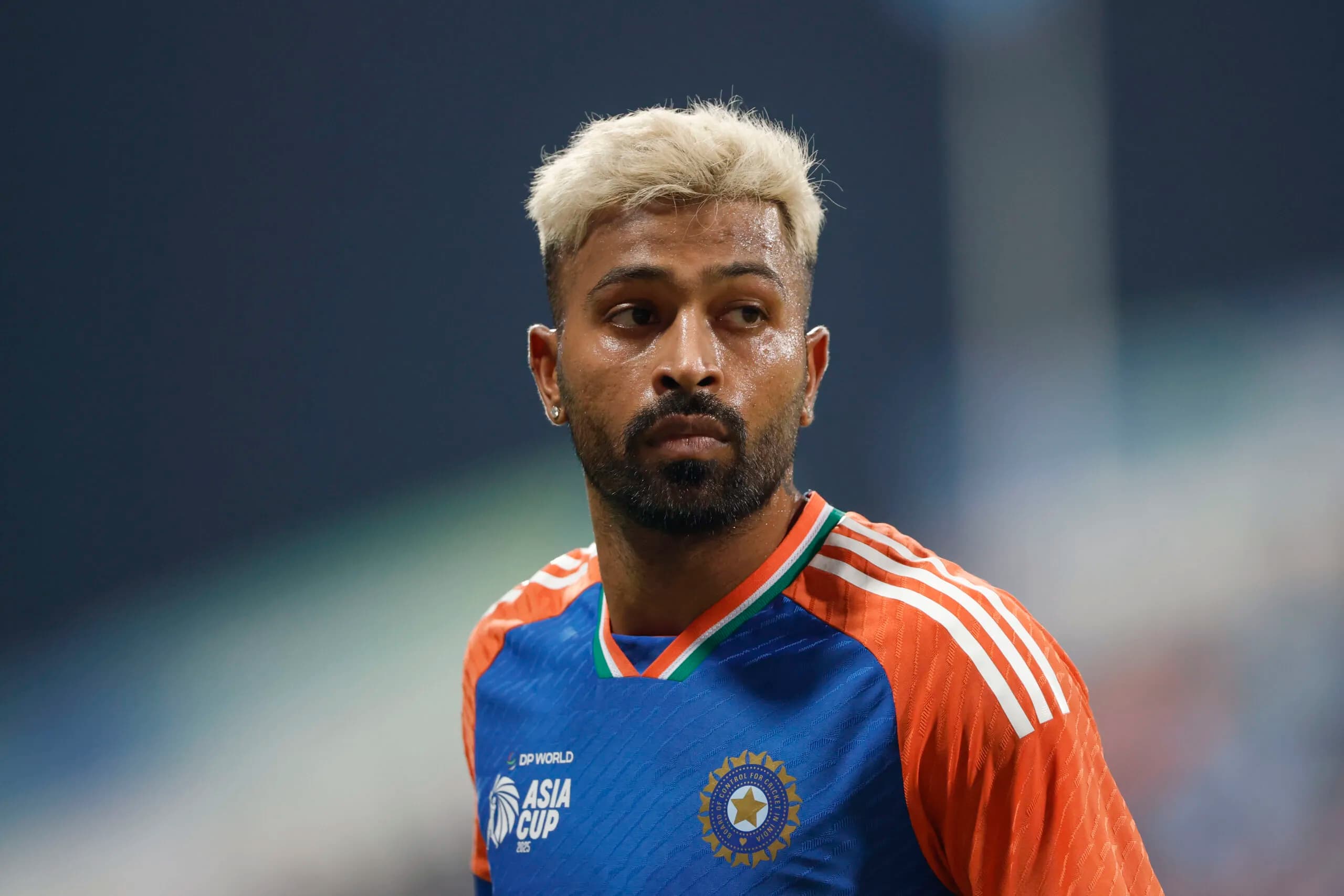 Hardik Pandya Rewards Ground Staff Generously !