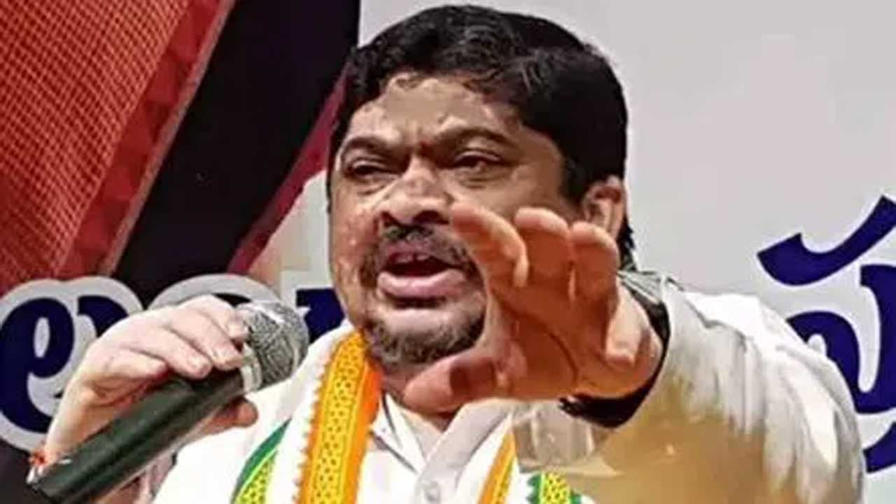 Star Campaigner Steps Into Puducherry !