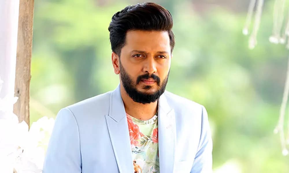 Riteish Deshmukh as Chhatrapati Shivaji