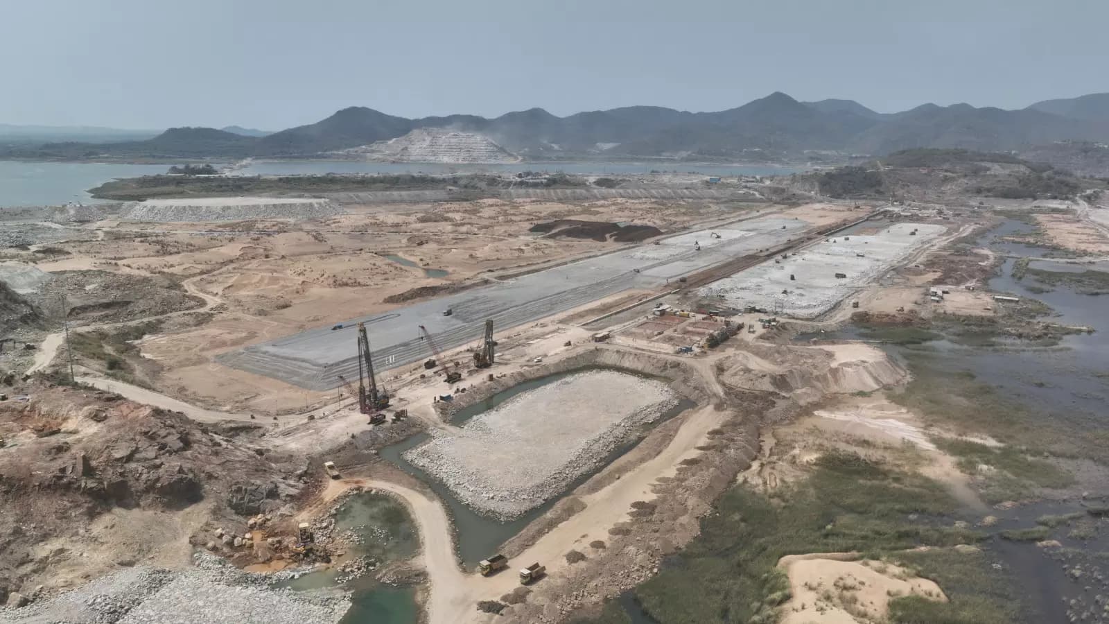 Polavaram Diaphragm Wall Built in Record Time: CM Chandrababu