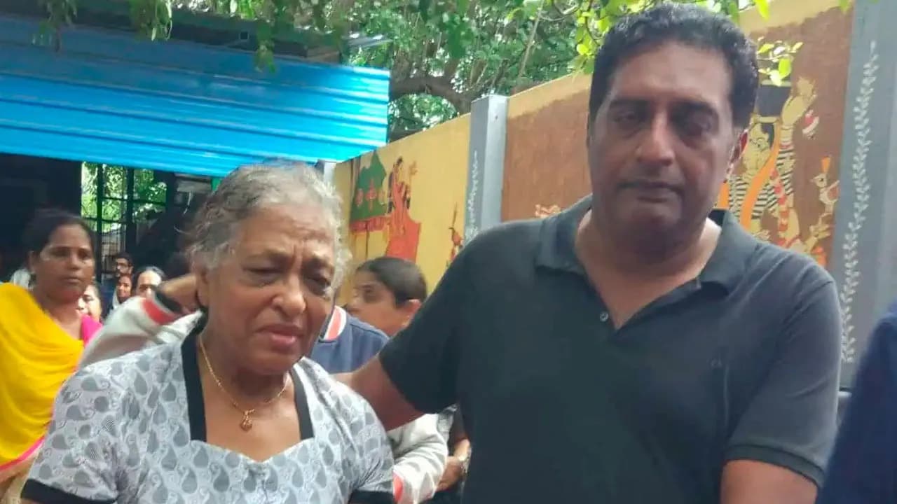 Prakash Raj on His Mother’s Funeral