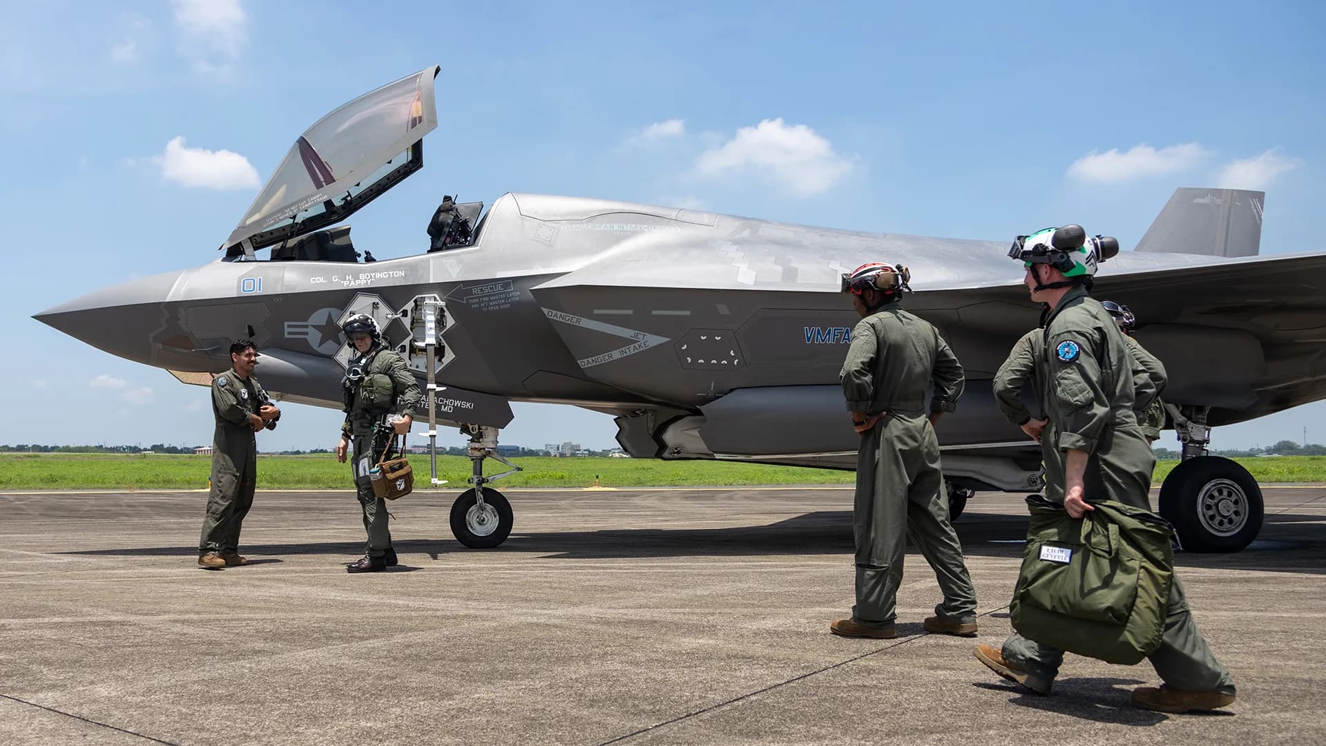 Another Blow to the U.S.: F-35 Pilot Reportedly Captured by Iran