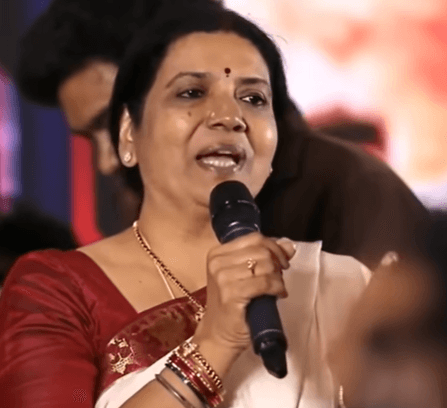 Jeevitha Rajasekhar Makes Strong Remarks Against Review Writers