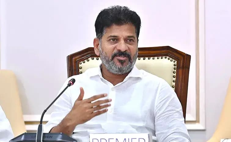 Revanth Reddy Serious Again on Kerala CM