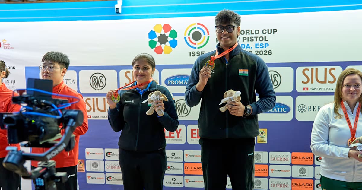 Telugu shooter Mukesh wins gold medal