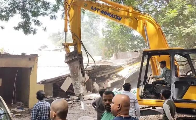 Status quo on Aylapur Tanda demolitions