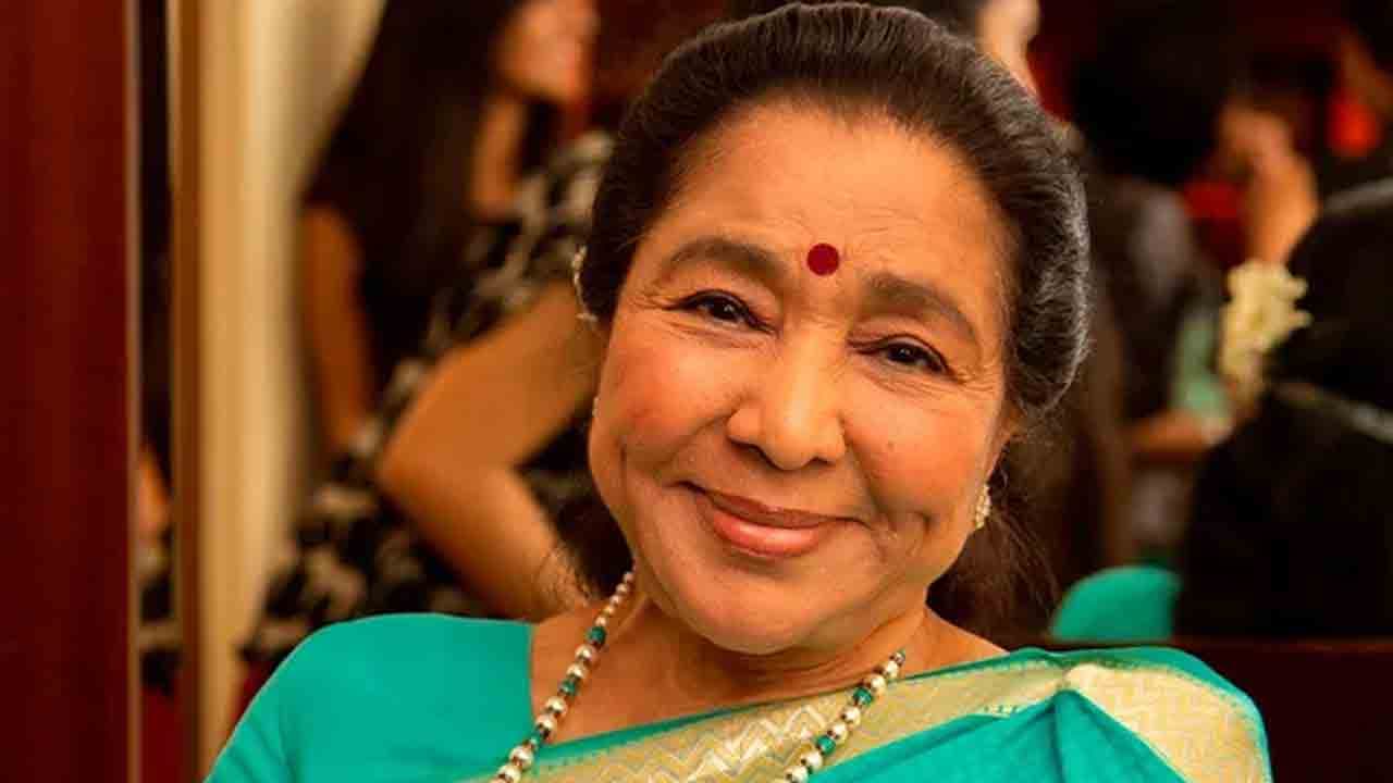 CM Pays Tribute to Asha Bhosle
