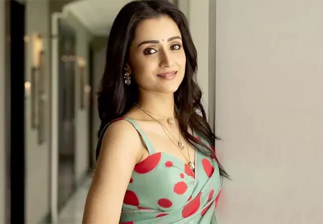 Bomb Threat at Trisha's Residence