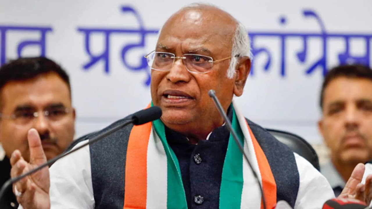 INDIA Bloc Leaders’ Meeting Scheduled at Kharge’s Residence Tomorrow