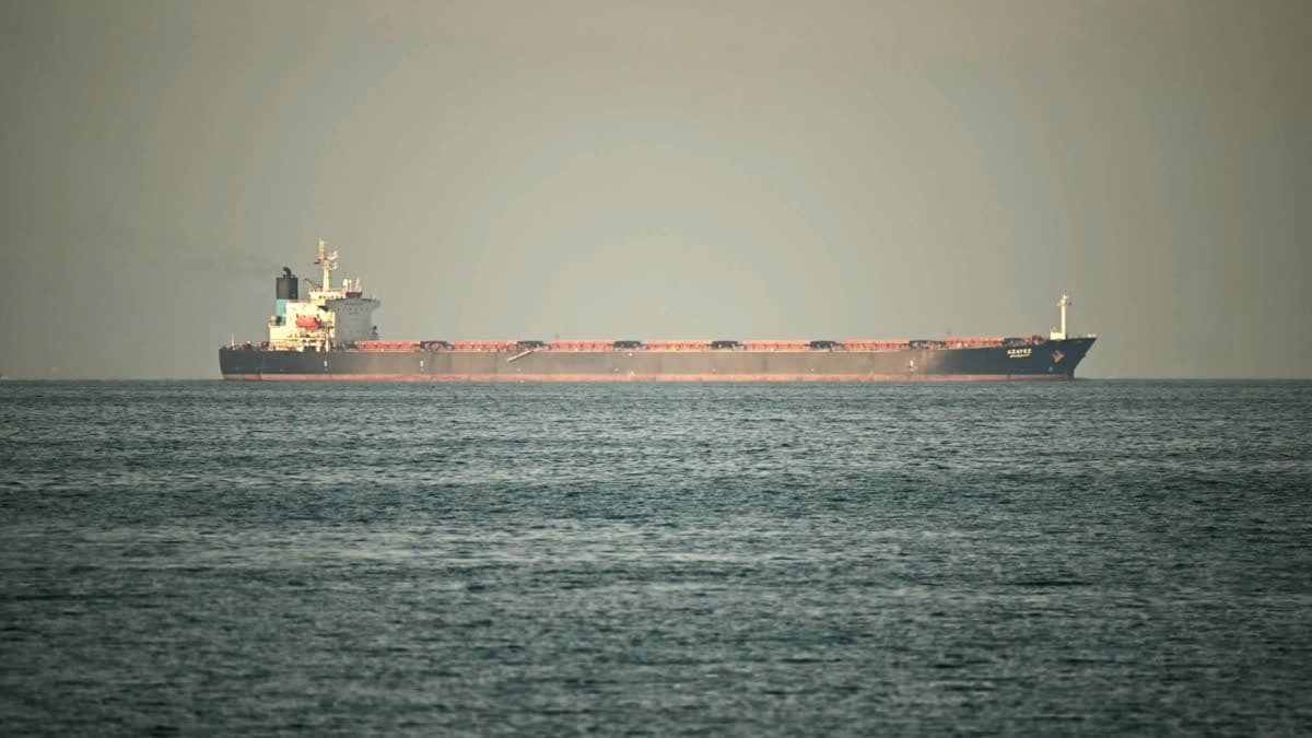 Iran Reimposes Closure of the Strait of Hormuz Amid Rising Tensions