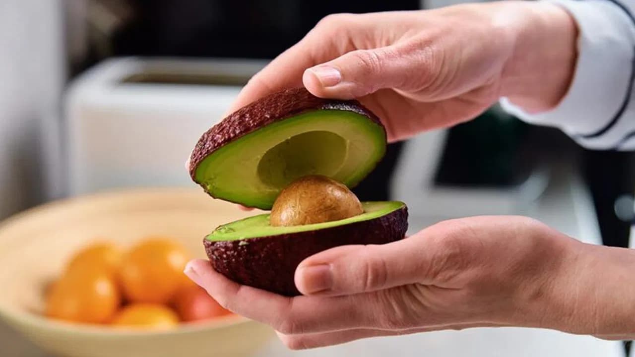 Amazing Results in 14 Days of Eating Avocado, Says Dr. Saurabh Sethi