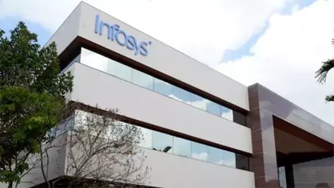 Infosys to hire 20,000 freshers
