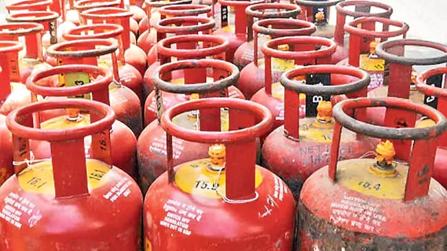Cooking Gas Shortage: War's Impact Reaches Households