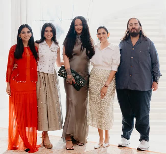 Rihanna Visits India for Fenty Beauty Promotional Campaign